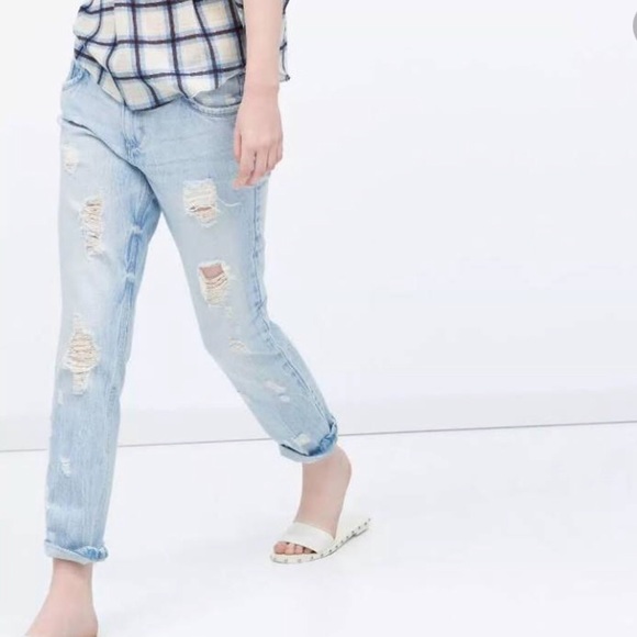 zara distressed boyfriend jeans